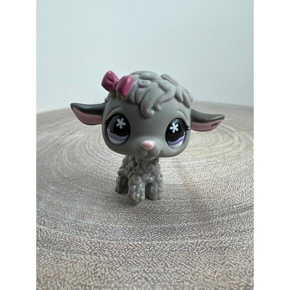 Littlest Pet Shop LPS Grey Lamb #477 Pink Bow Purple Eyes Pet-Lovin' Zoo Pet - Picture 3 of 7